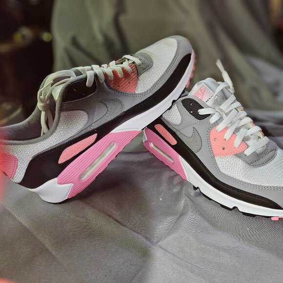 Men's NIke Air Max - Picture 1 of 1